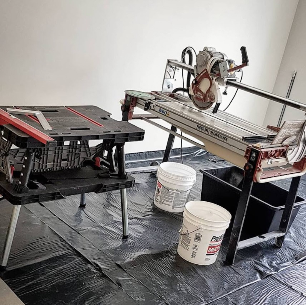 Raimondi Pikus tile saw on jobsite — Orleans Flooring Co., Ottawa area